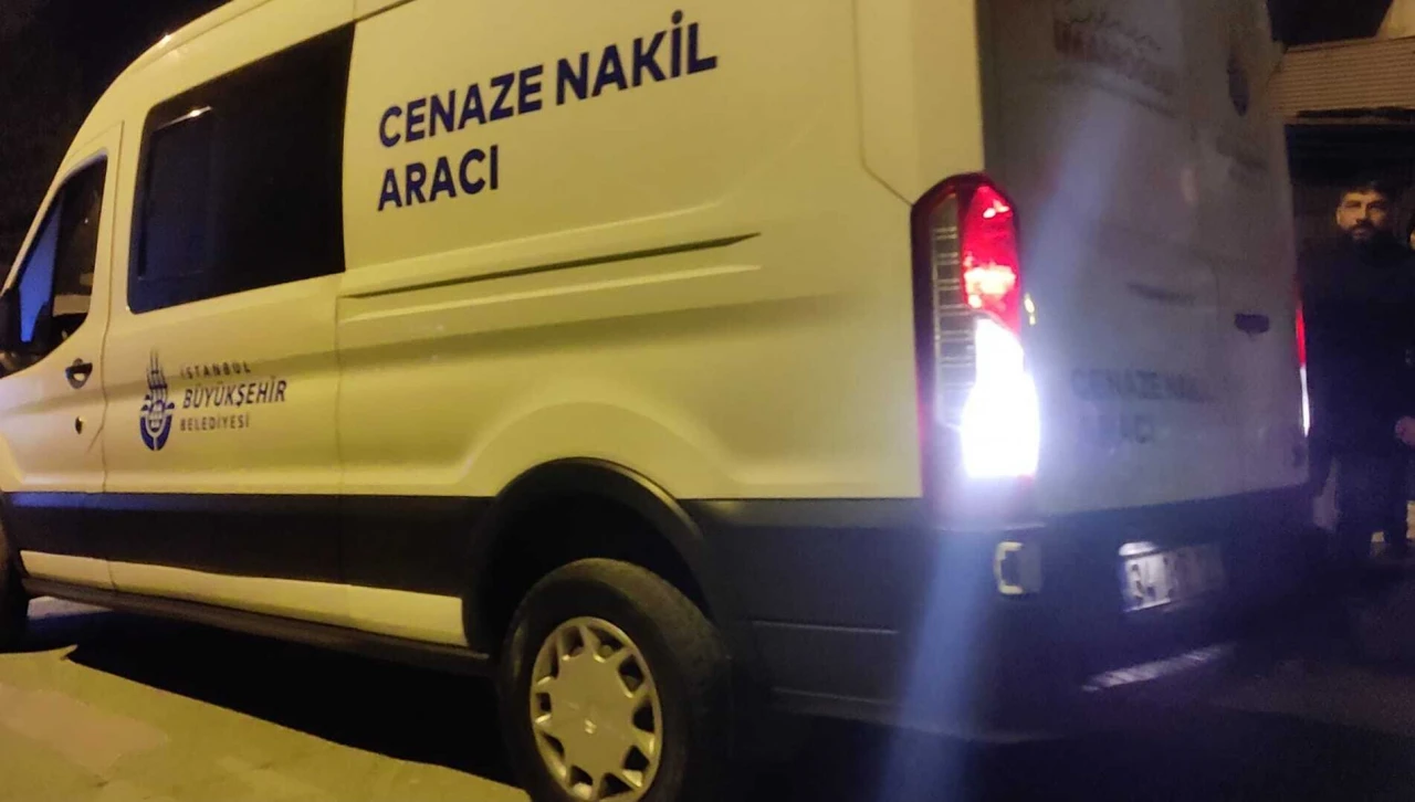 Eyüp'te aile faciası! Annesi babası ve kardeşini katletti!