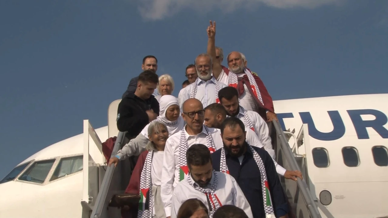 94 aktivist İstanbul'da