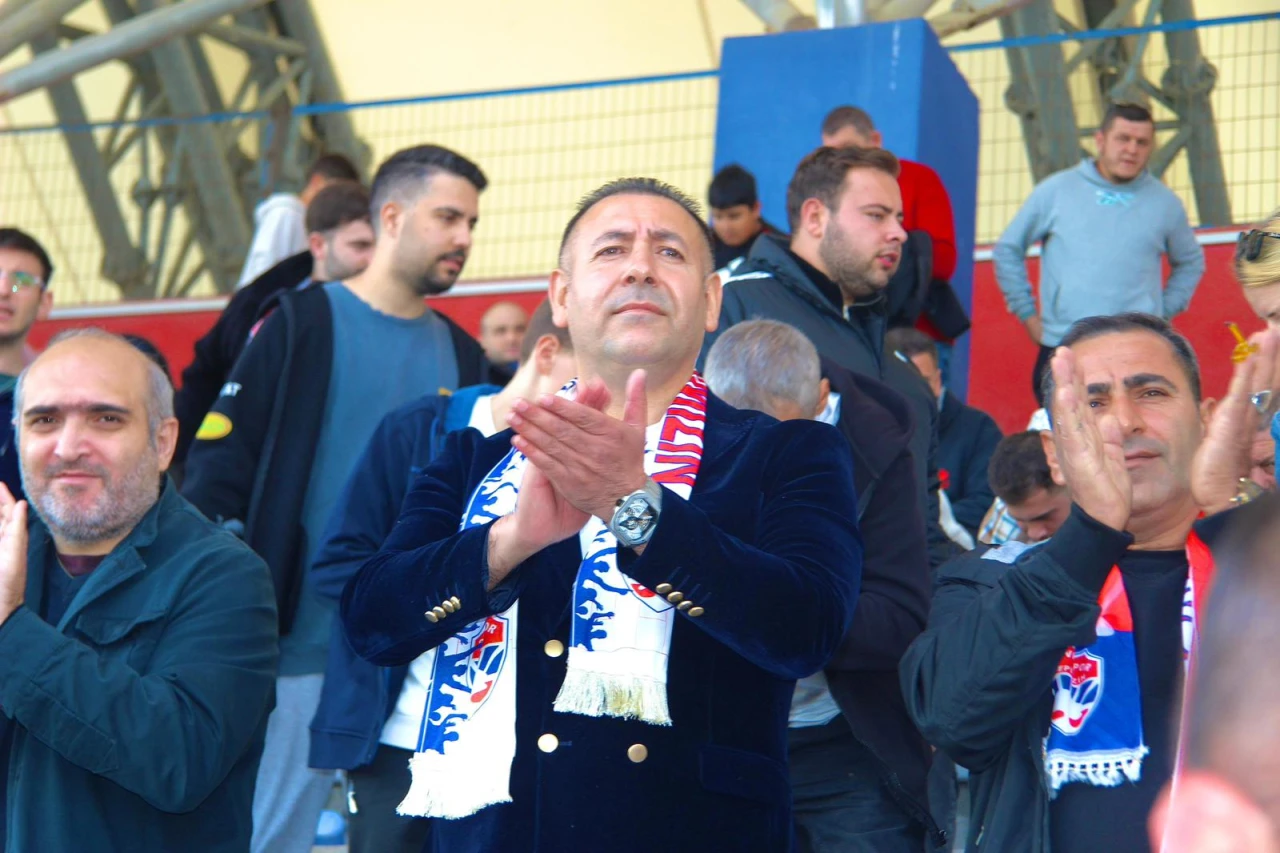 "Silivrispor hepimizin!"