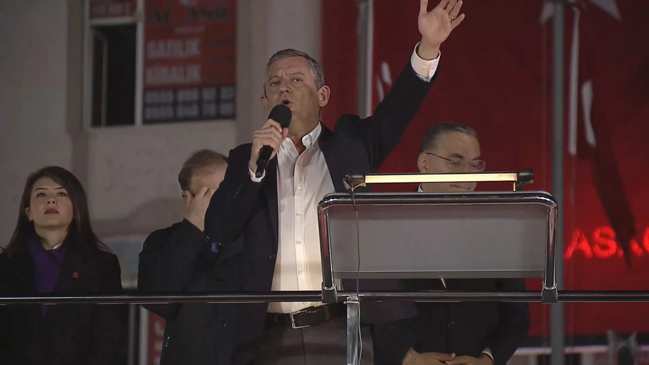 Özel Esenyurt'tan seslendi: Ahmet Özer o koltuğa yeniden oturacak!