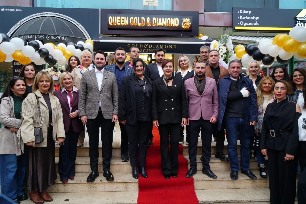 Queen Gold Diamond  Beylikdüzü’nde açıldı