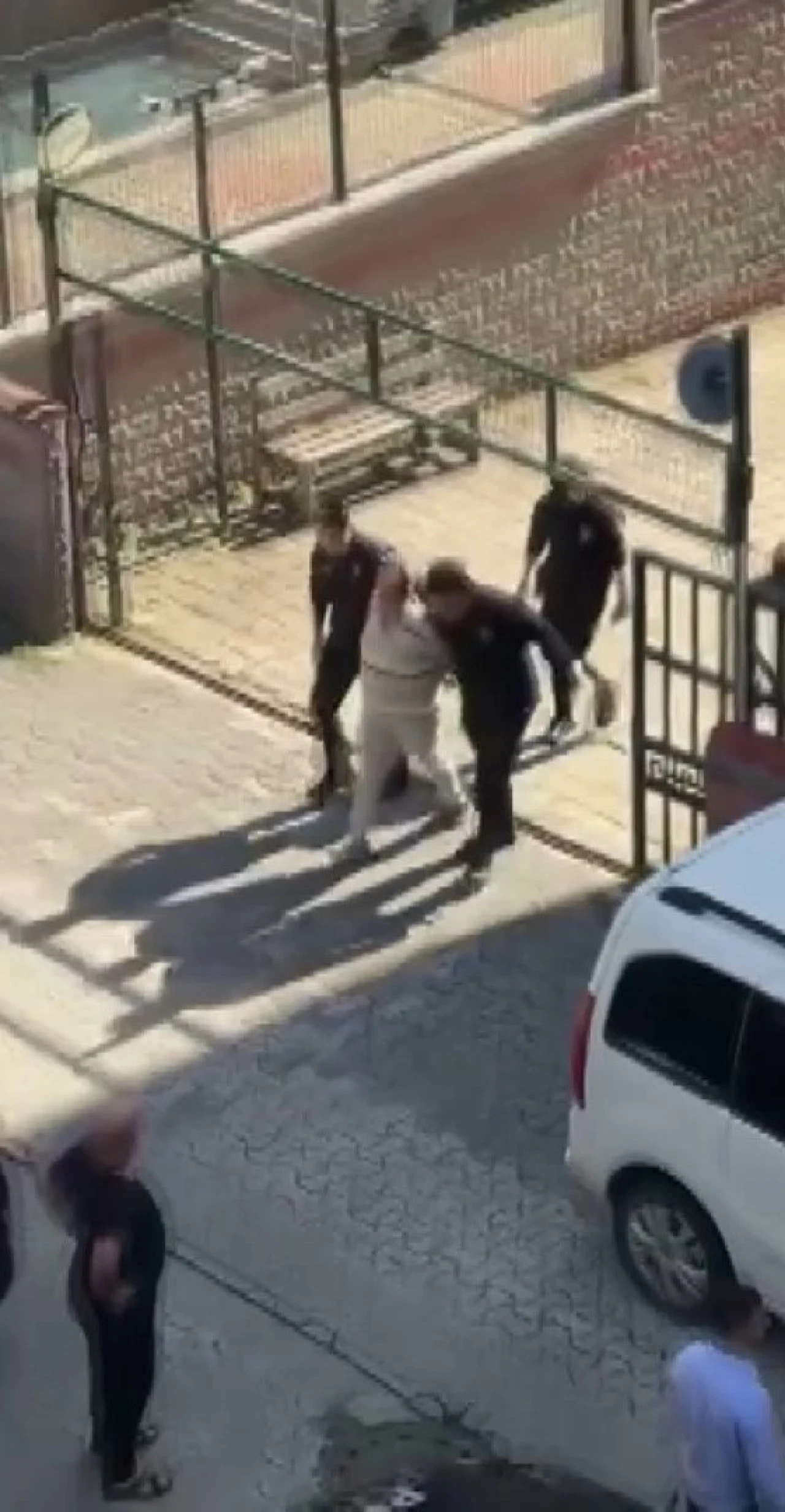 Ataşehir'de komşu kavgası ölümle bitti!