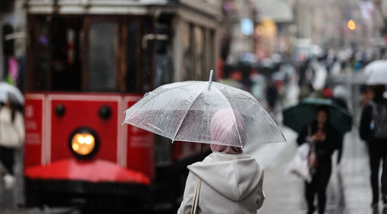İstanbul'a gök gürültülü sağanak geliyor!