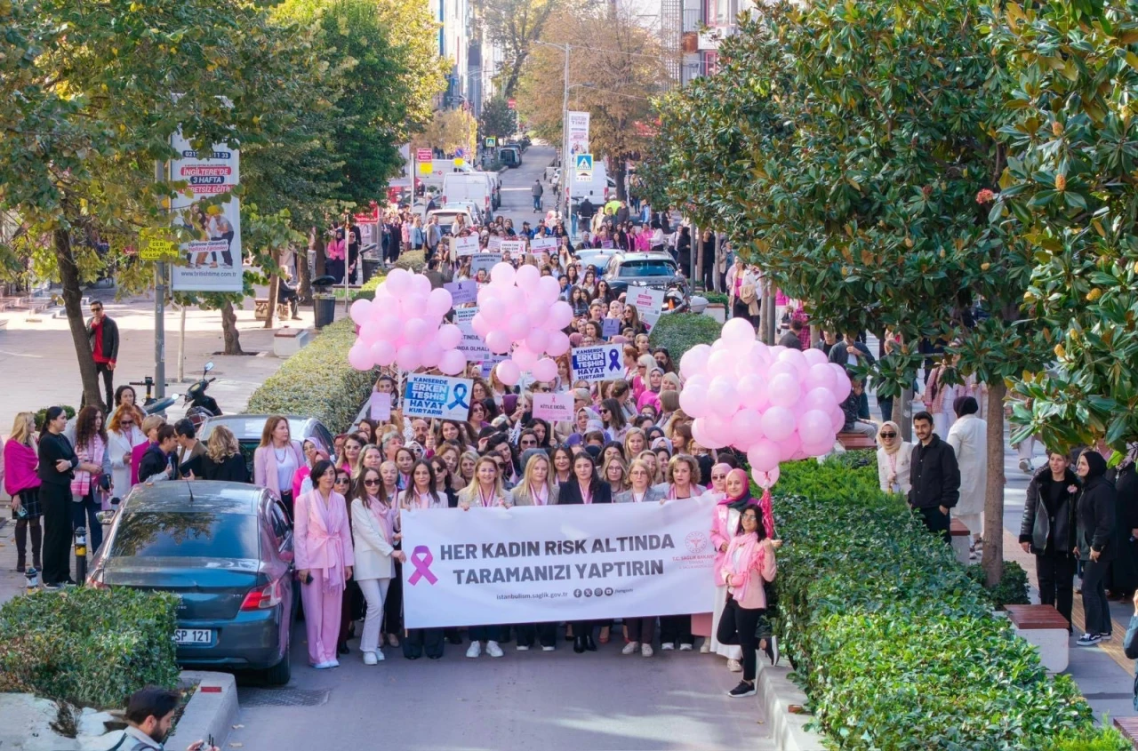 Bakırköy pembeye boyandı