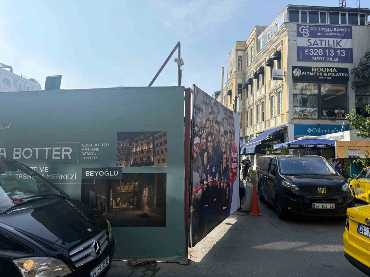 Karaköy'de otopark sorunu esnafa kepenk kapattırıyor