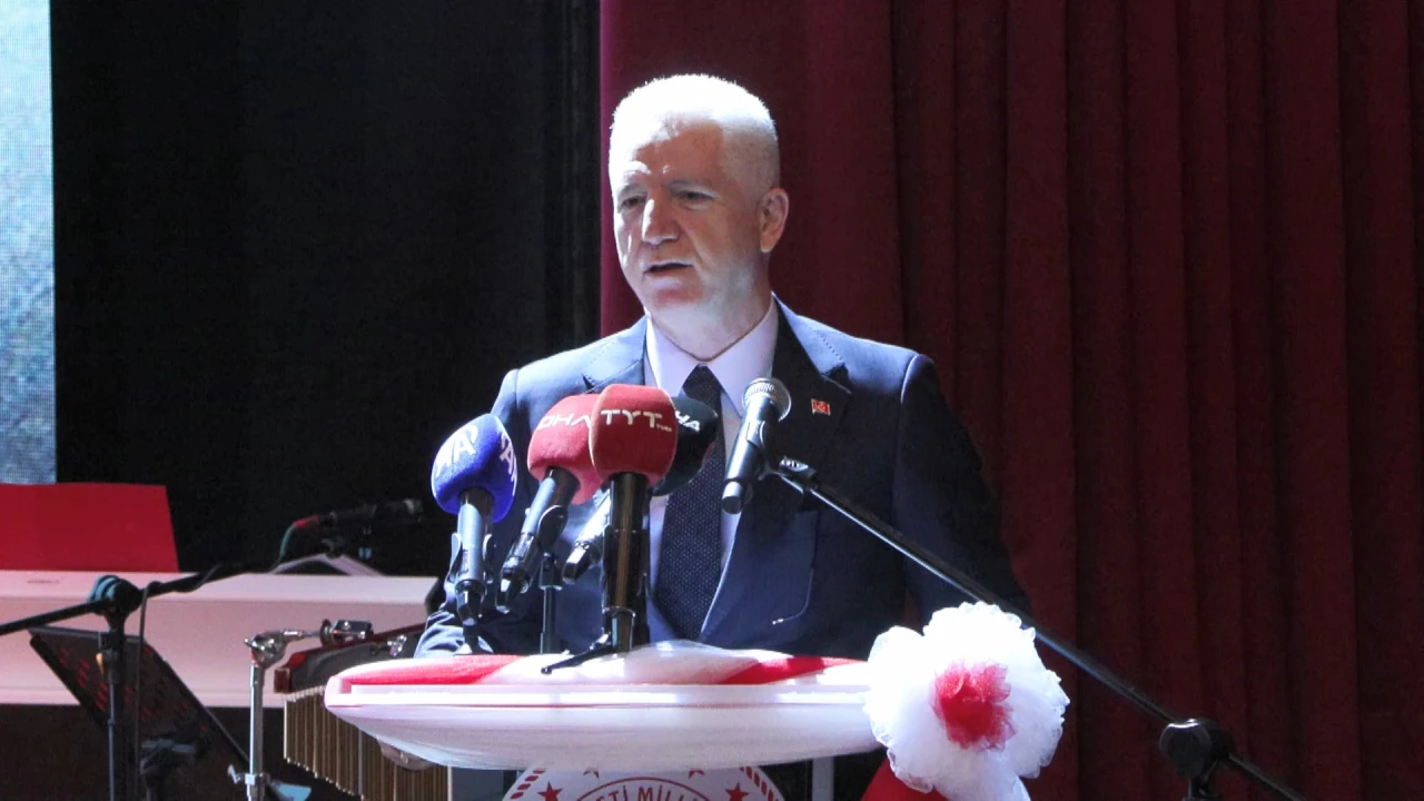 Vali Gül : "Öğretmen ihtiyacımız yok denecek kadar az!"