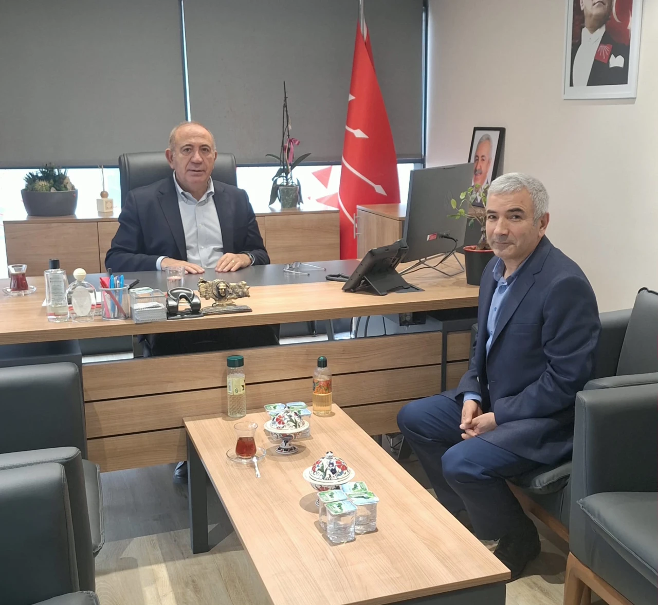 Gürsel Tekin DAMGA'ya konuştu: "Aile içinde kavga var!"