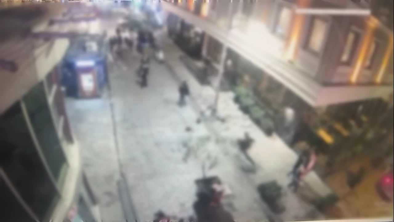 Taksim'de turiste kapkaç!