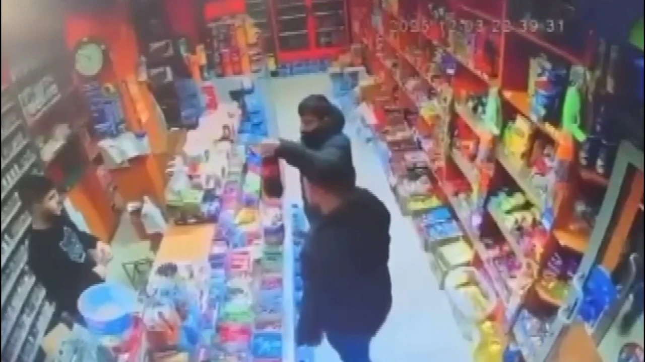 Komisyon için müşterisinin oğlunu öldürdü!