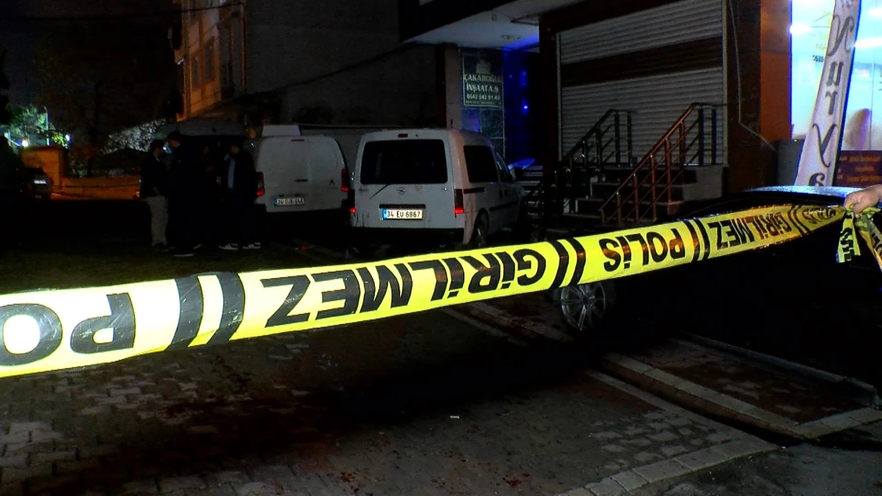 Esenyurt'ta silahlı ve bıçaklı kavga: 8 yaralı