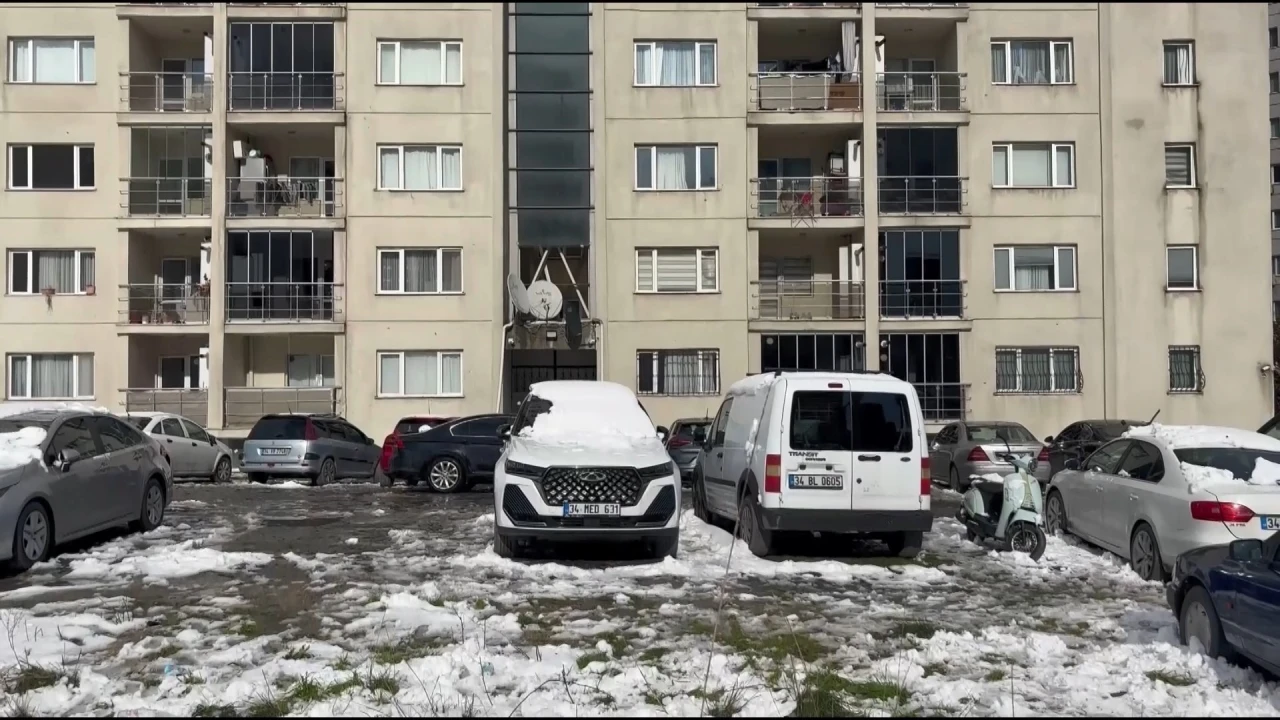 Beylikdüzü'nde kanlı kavga!