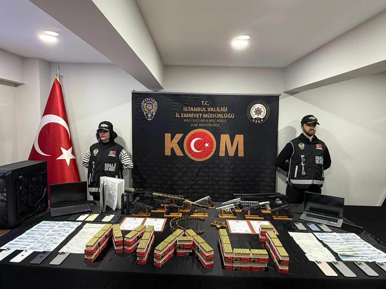 İstanbul merkezli 8 ilde tefecilere operasyon: 32 gözaltı