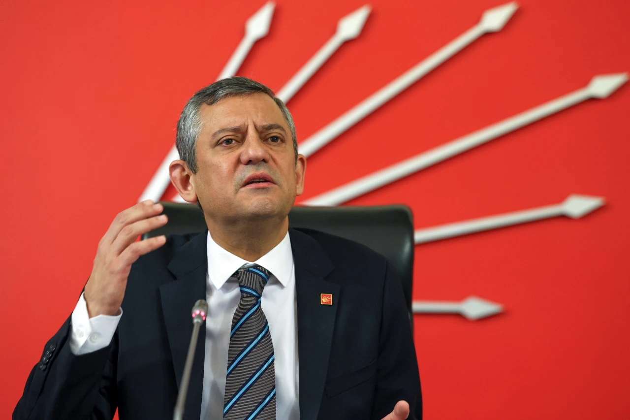 Birisi çıkar seçimi kazanır!