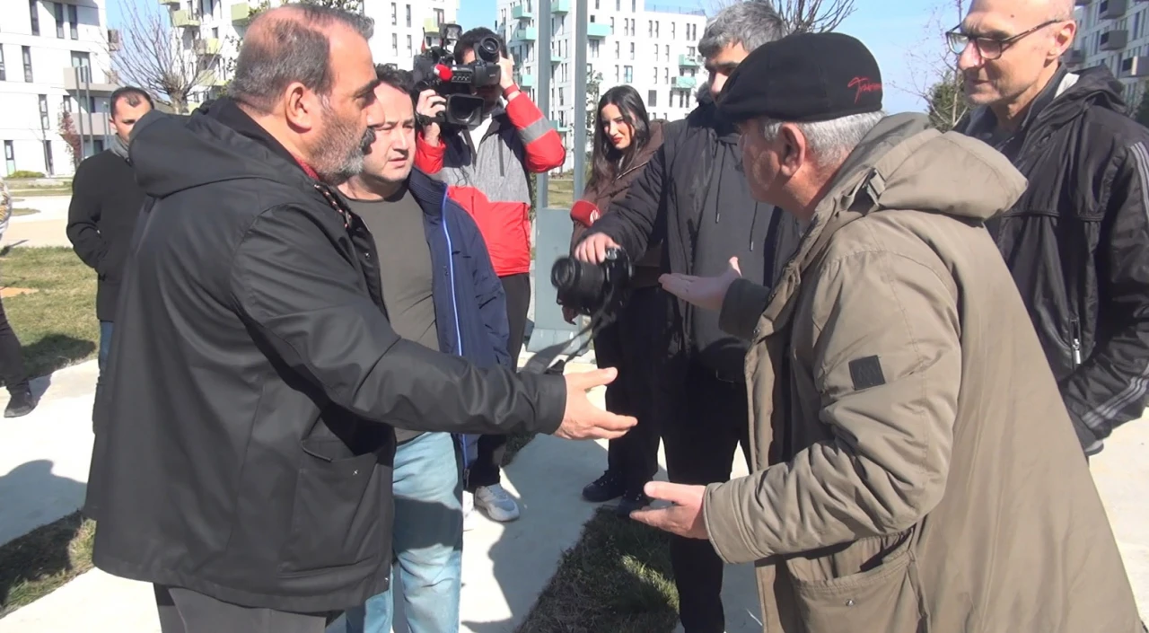 Tuzla ve Silivri'de site sakinleri isyan etti: Biz insan değil miyiz!