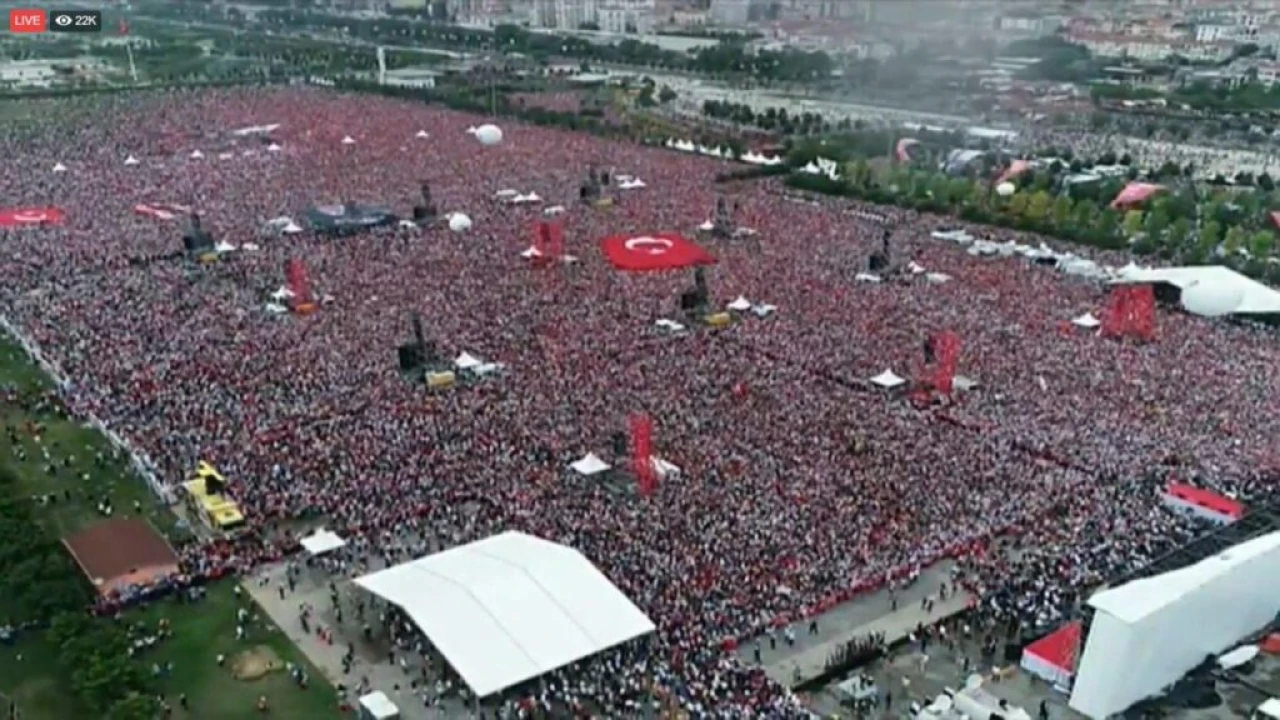 İmamoğlu'na Özgürlük Mitingi'ne kaç kişi katıldı