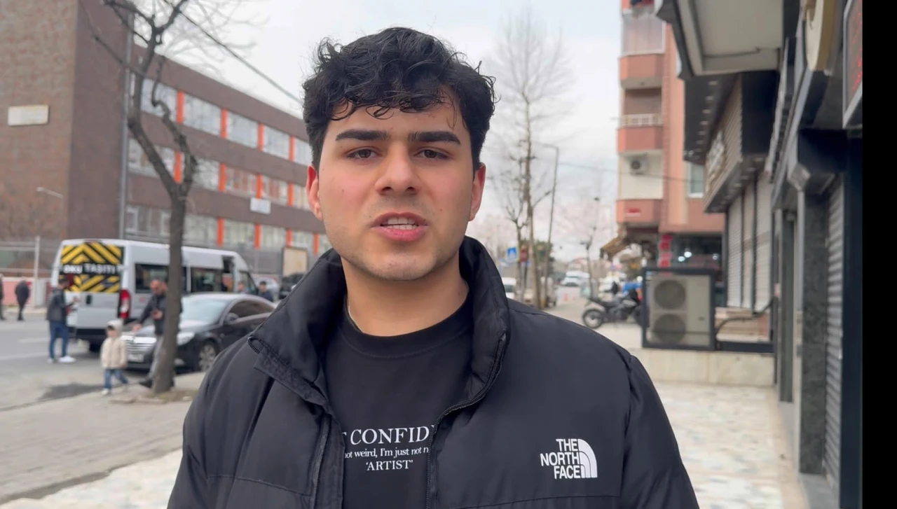 Kendi arabasının peşine düştü!