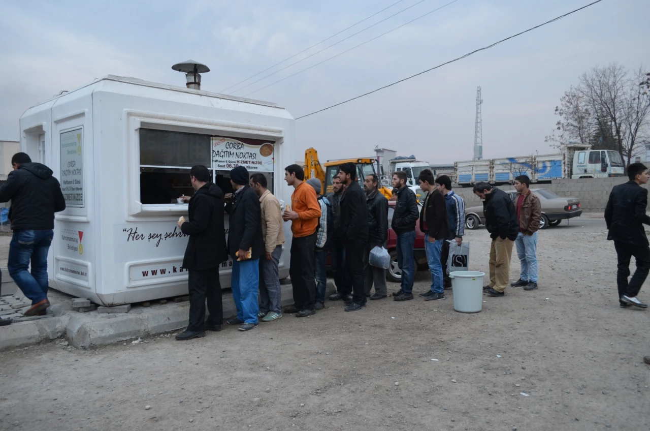 Yiğit muhtaç kuru soğana!