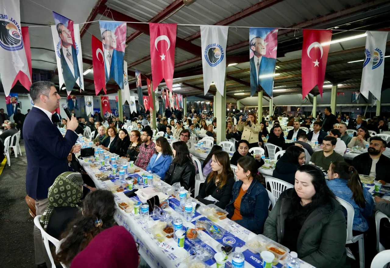 Başkan Yüksel personelle  iftar yaptı