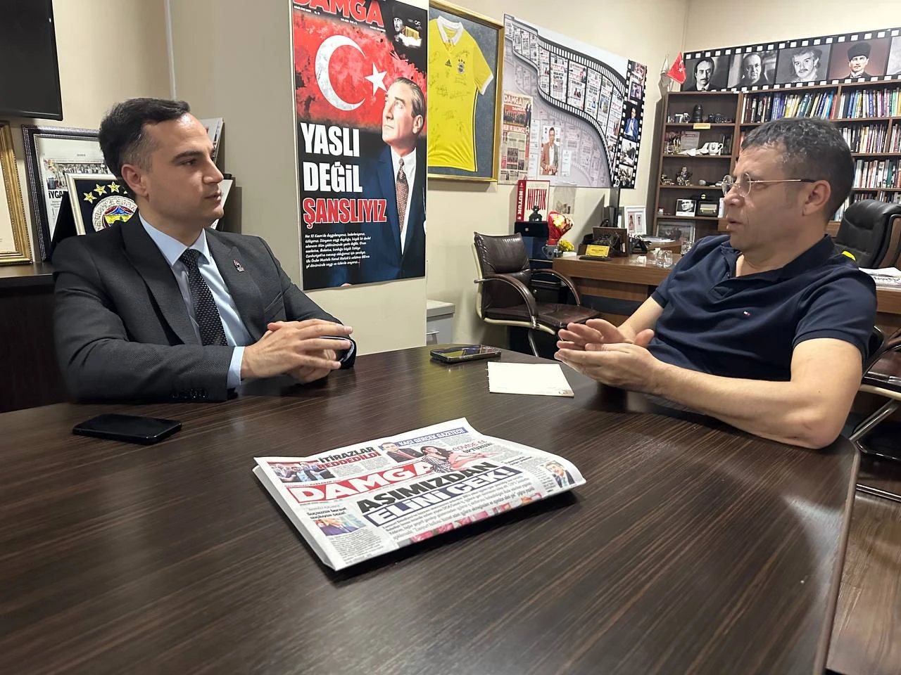 Ümit Özdağ'ı esir aldılar!