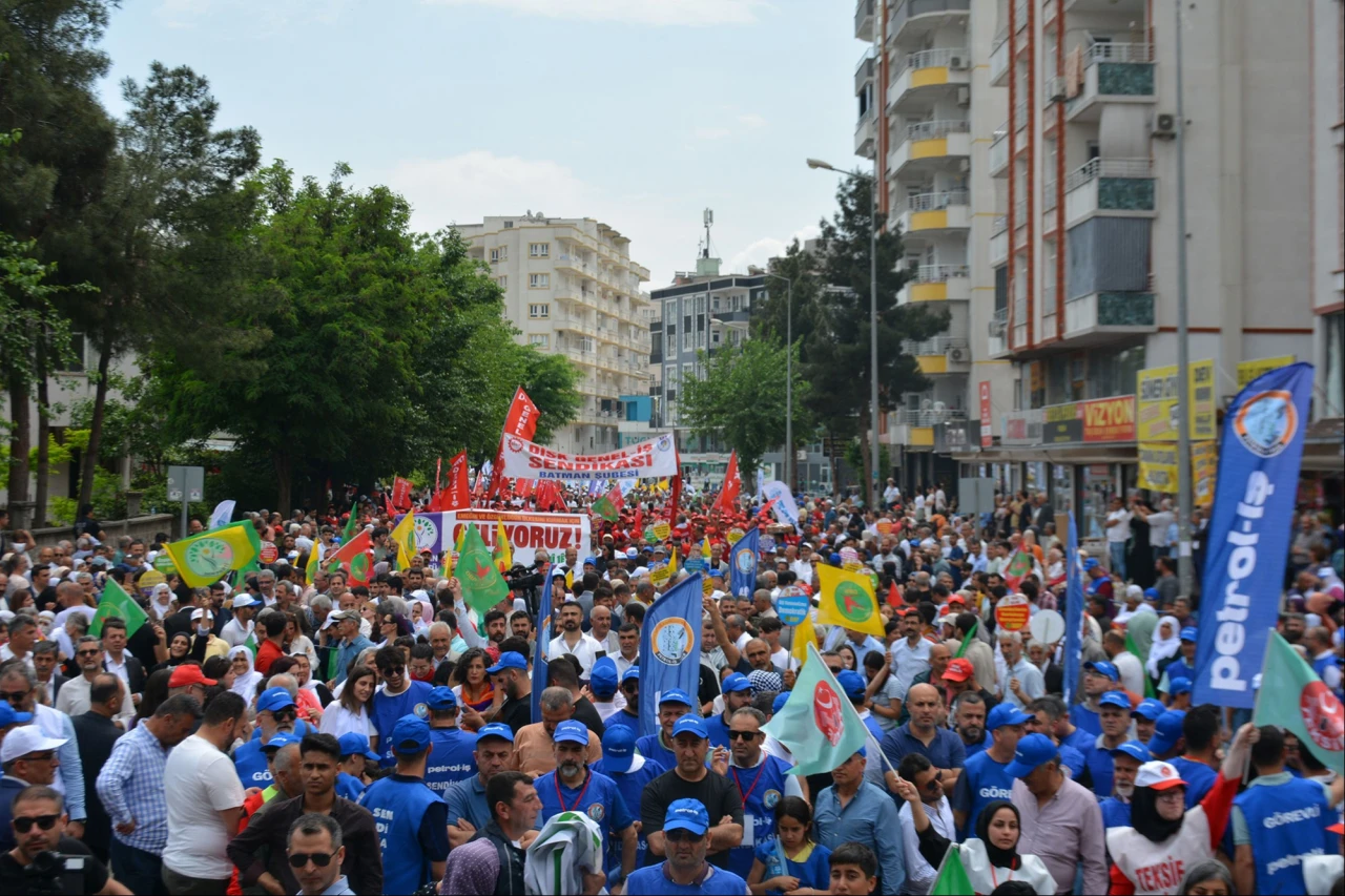 Türk-İş'ten 1 Mayıs hatırlatması!