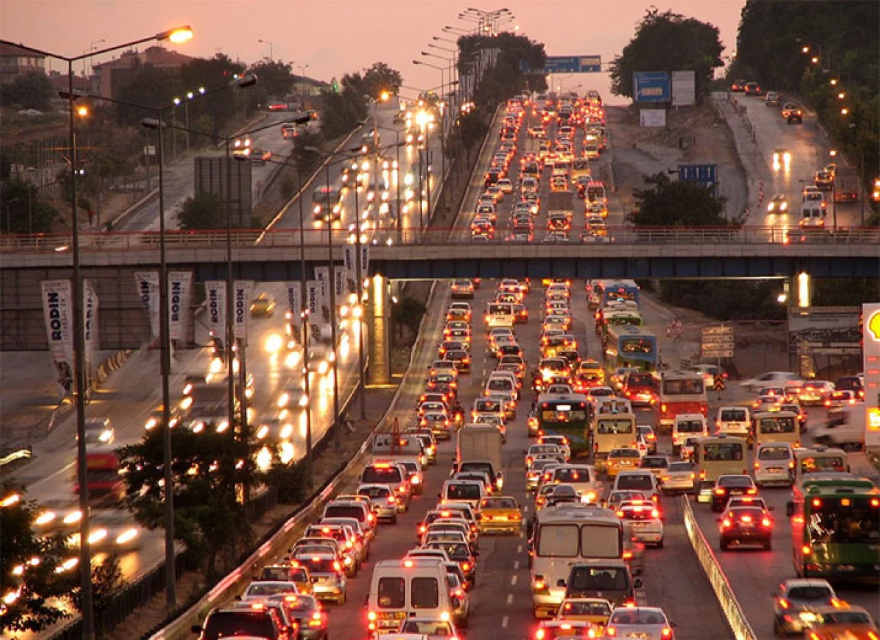 İstanbullular dikkat! Bu yol 12 saat trafiğe kapalı olacak