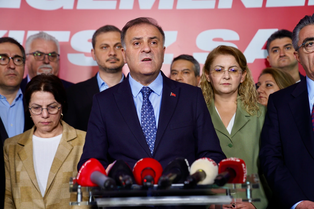 Ailelerinin yanındayız
