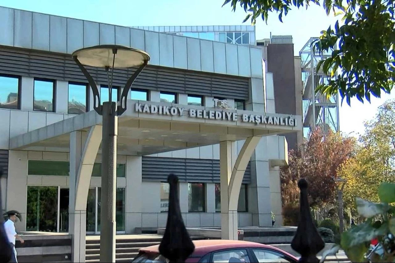 "Kadıköy Belediyesi maaş farklarını ödemiyor"