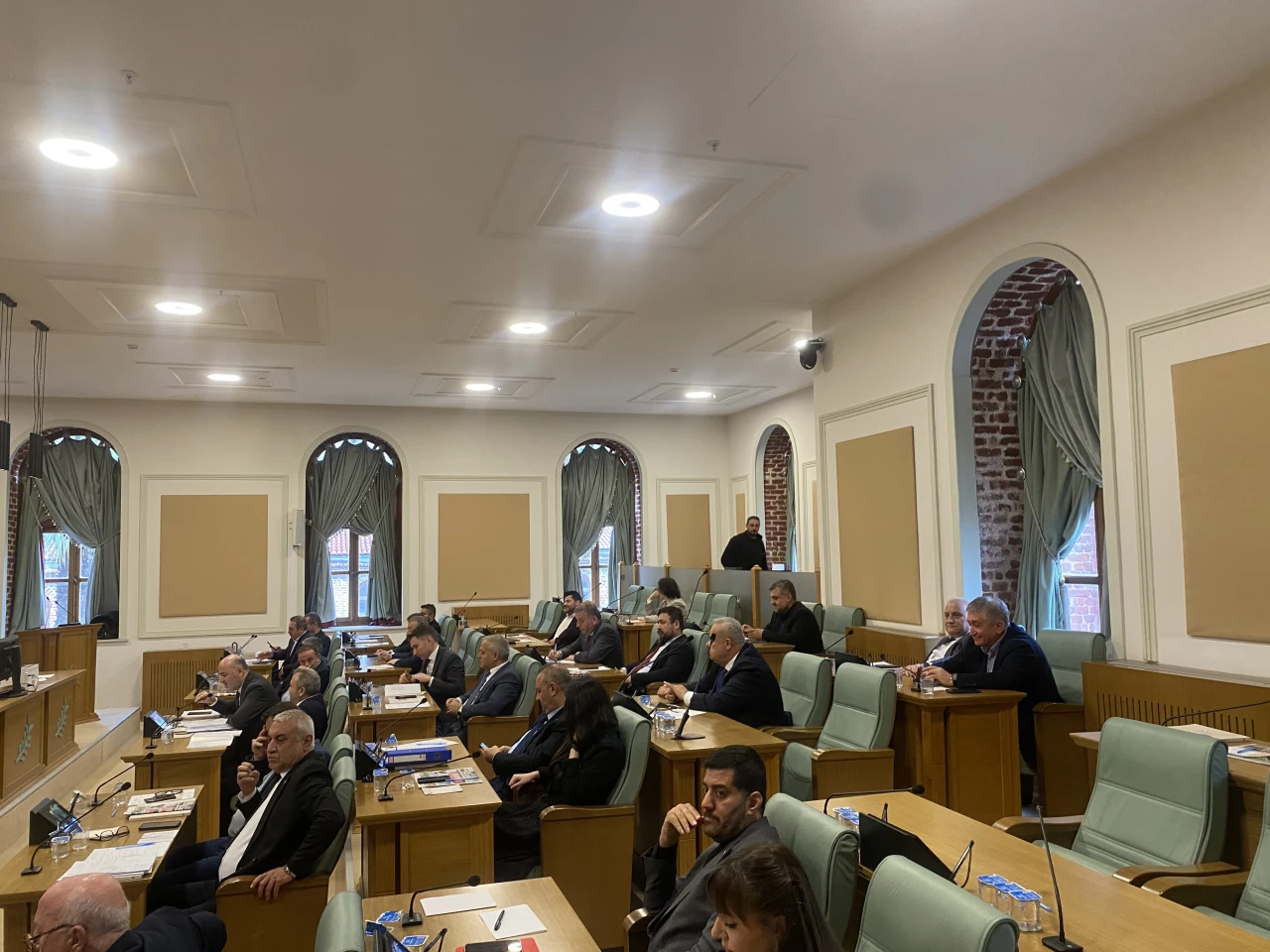 Zeytinburnu Meclisi'nde İmamoğlu tartışması