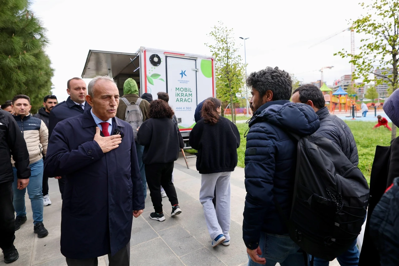 Küçükçekmece uyumadı!