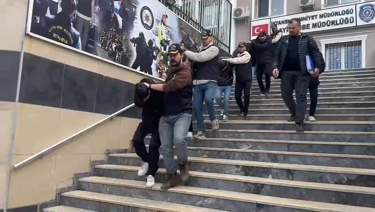 Beylikdüzü'nde  6 milyon lira çalan 7 kişi yakalandı