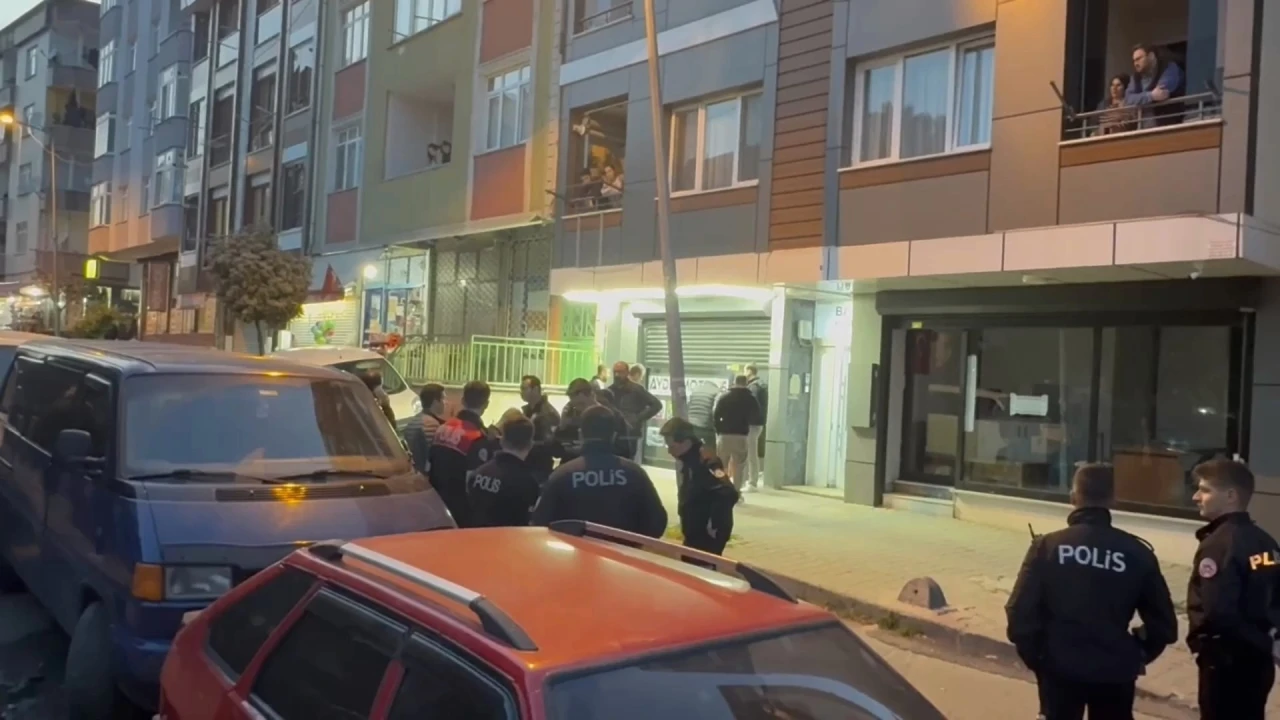 Ağabeye kızdı kiracıya saldırdı