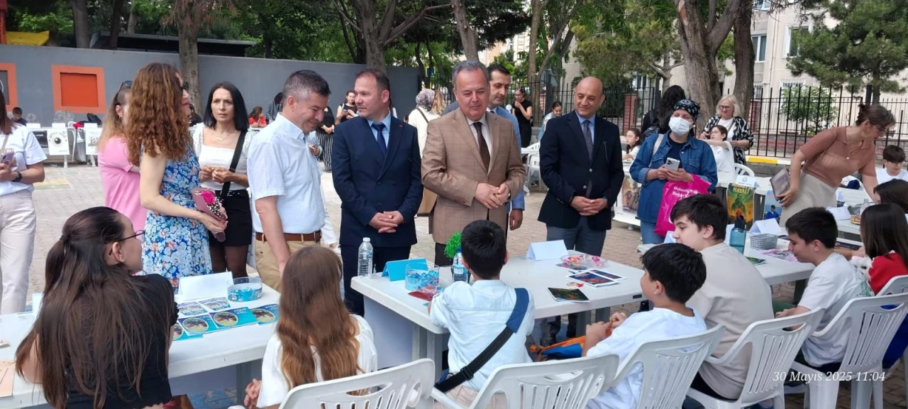 Küçük yazarlar büyük hayaller