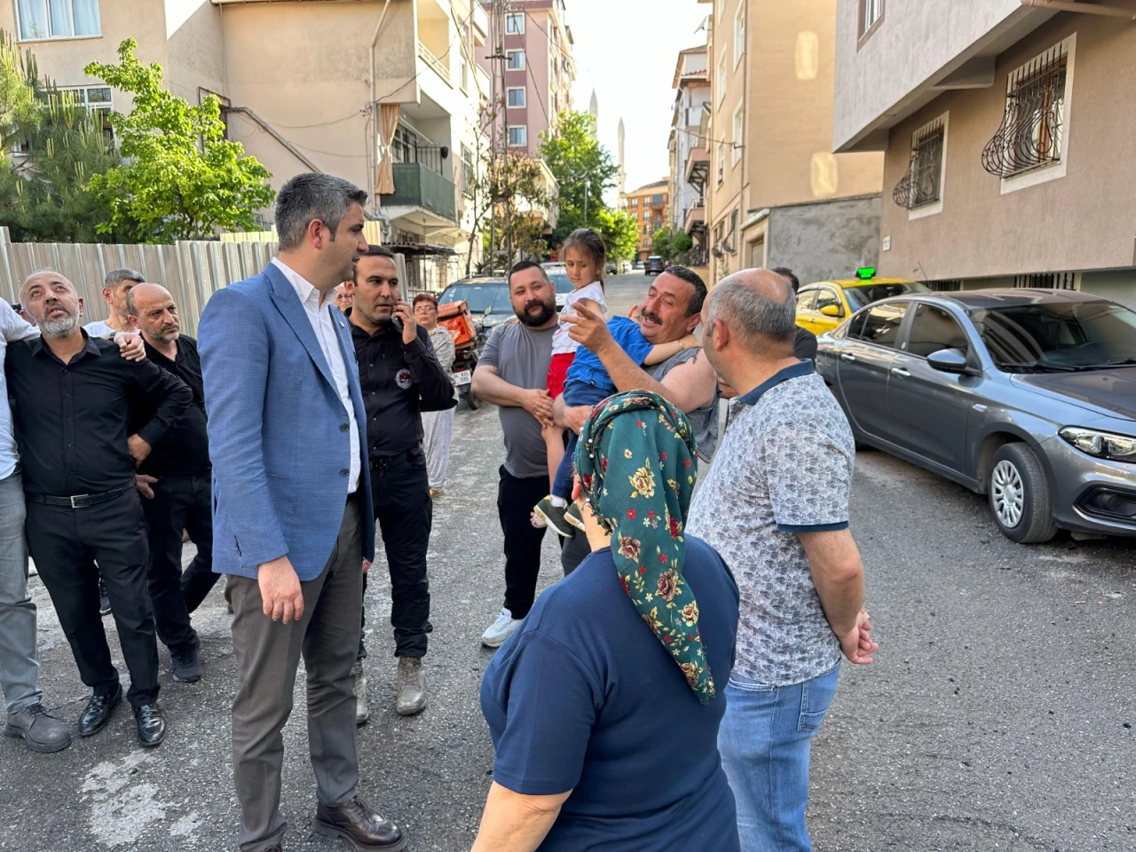 Başkan Yüksel mağdur aileyi yalnız bırakmadı
