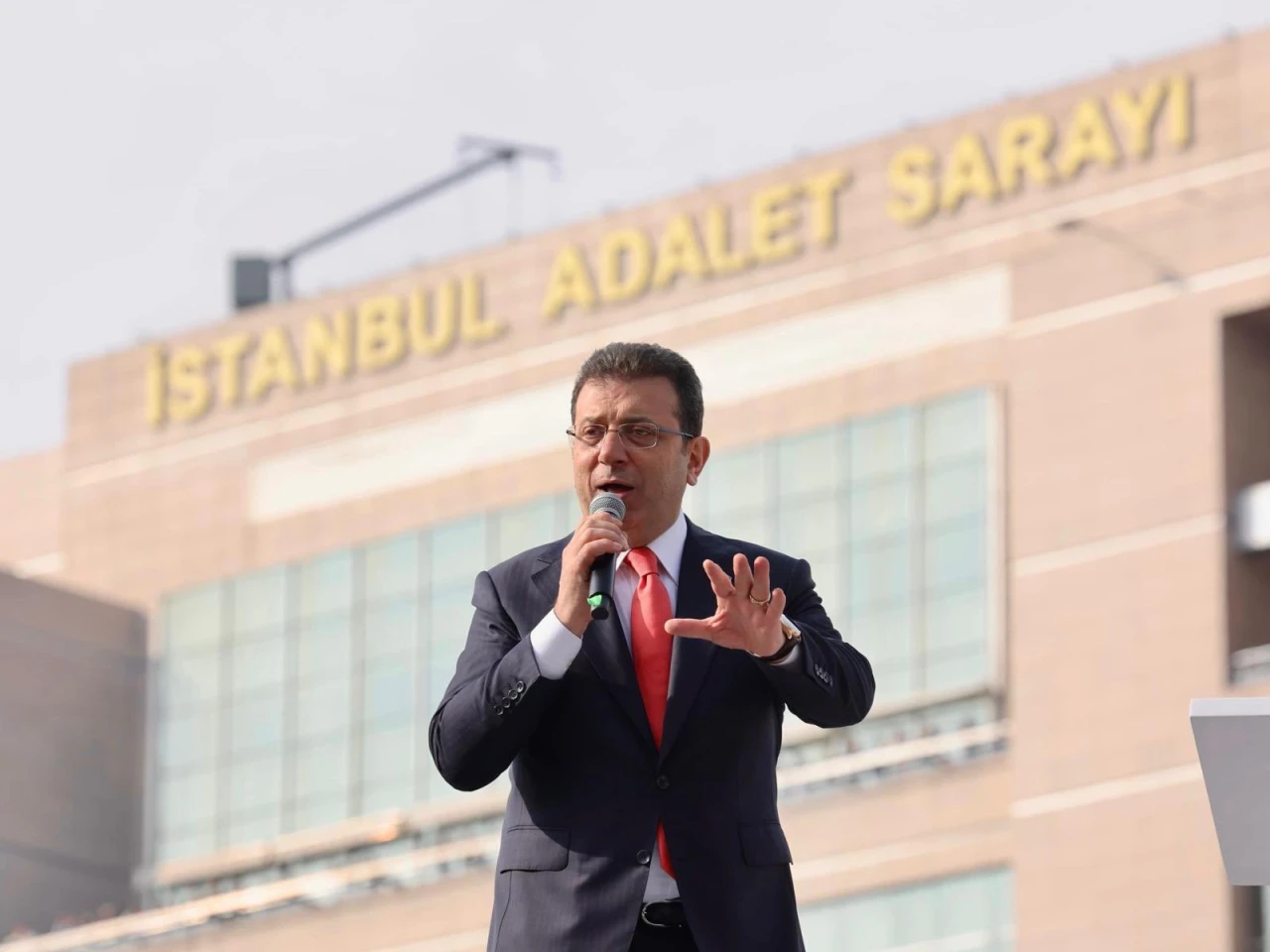 İşi gücü koltuk!