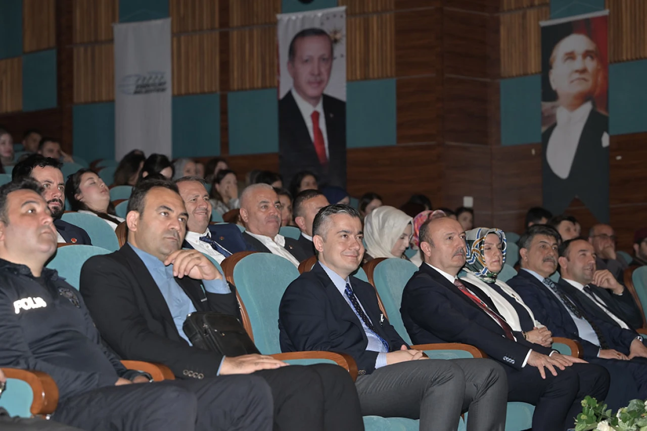 Esenyurt'ta aile zirvesi