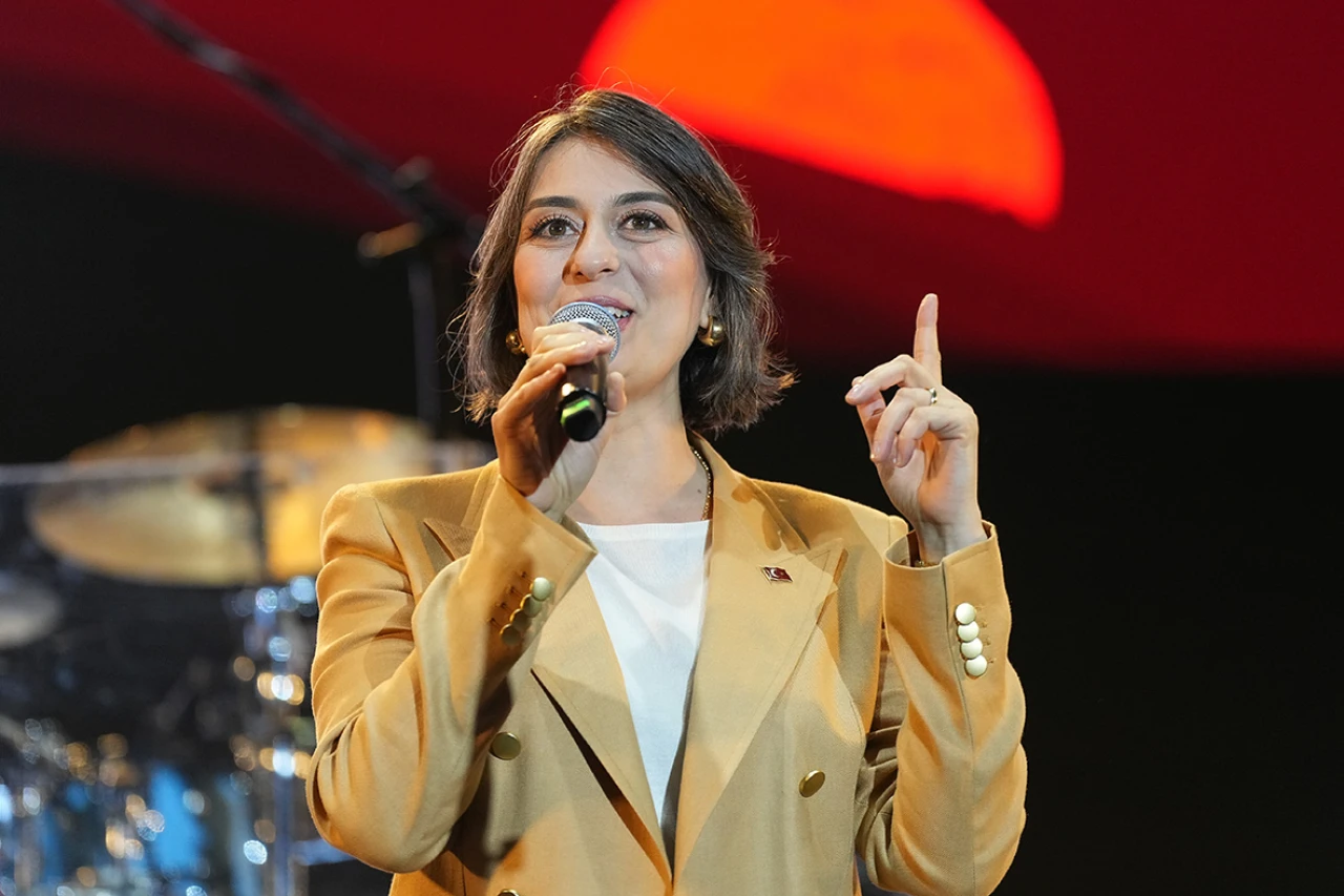 Gençlerimizi sindiremezler!