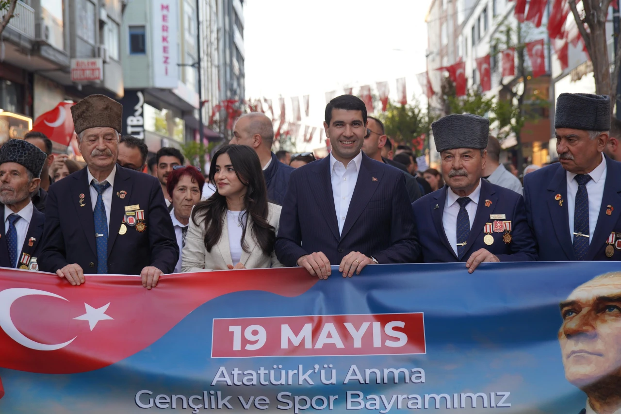 Avcılar'da 19 Mayıs coşkuyla kutlandı