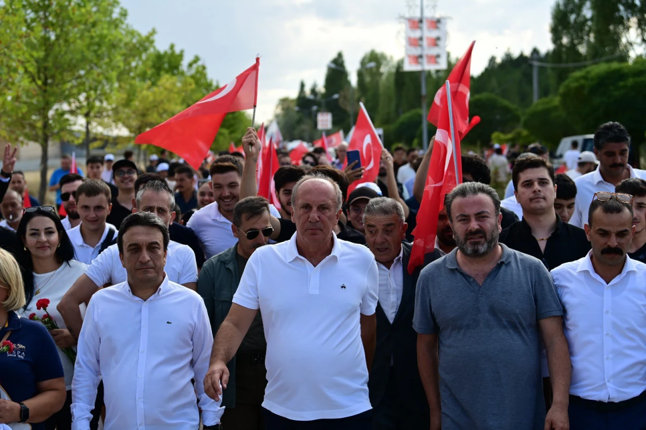 İnce üçüncü yol çağrısı yaptı