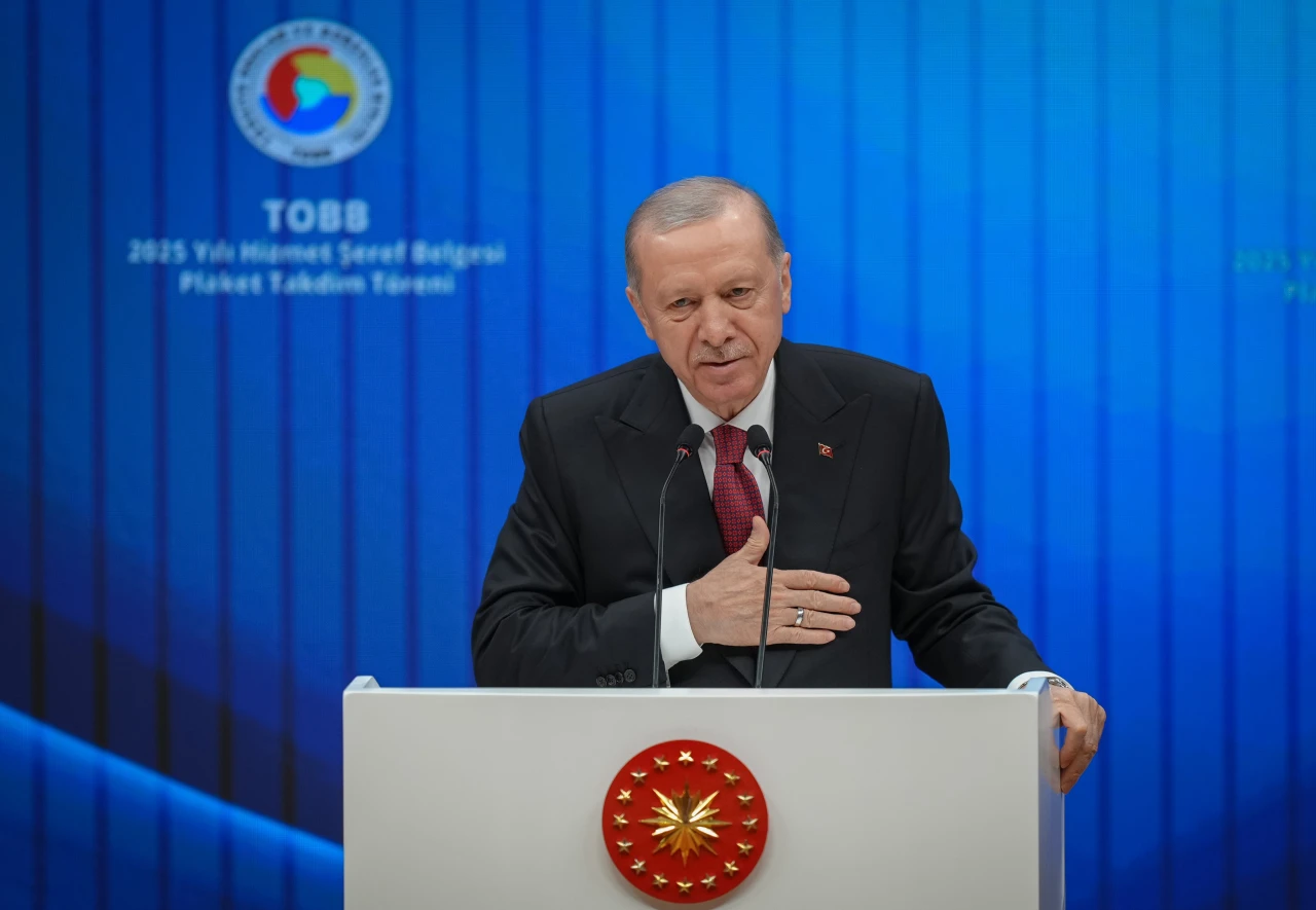 Devletimiz diz çökmez