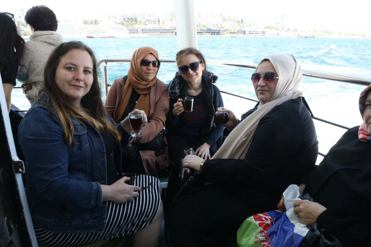 Eyüp'lü anneler Boğaz sefası yaptı