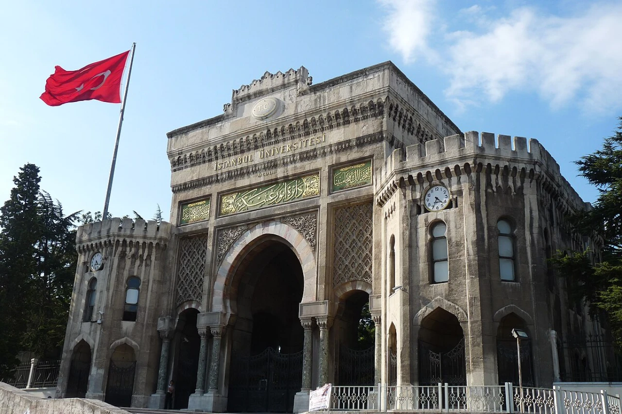 Rektör adresleri bulamamış!