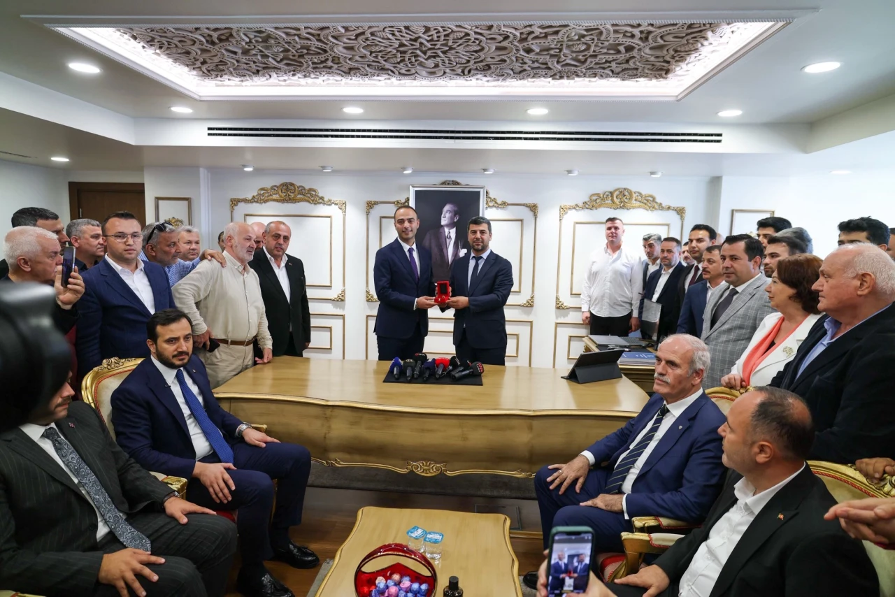 Gaziosmanpaşa Belediyesi AK Parti'ye geçti!