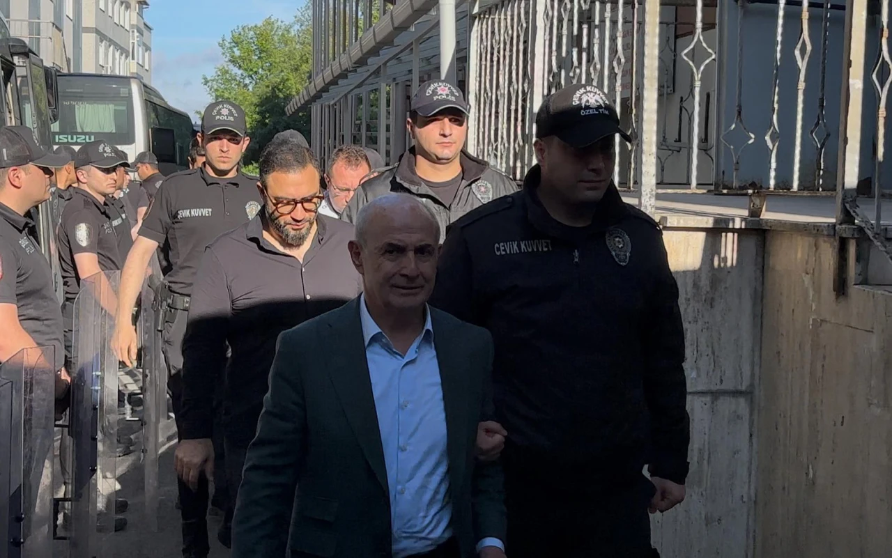 İBB'ye yönelik yürütülen yolsuzluk soruşturmasında gözaltı sayısı 38'e yükseldi