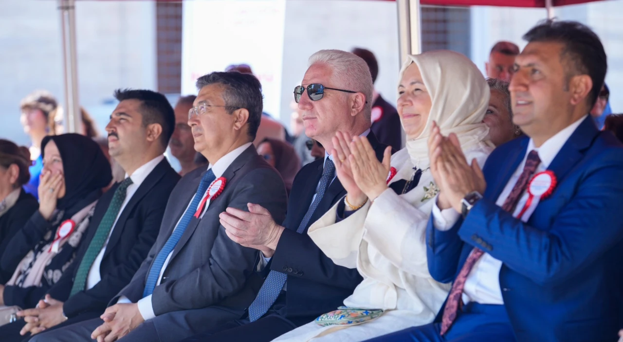 Okumak isteyen vatandaşın emrindeyiz