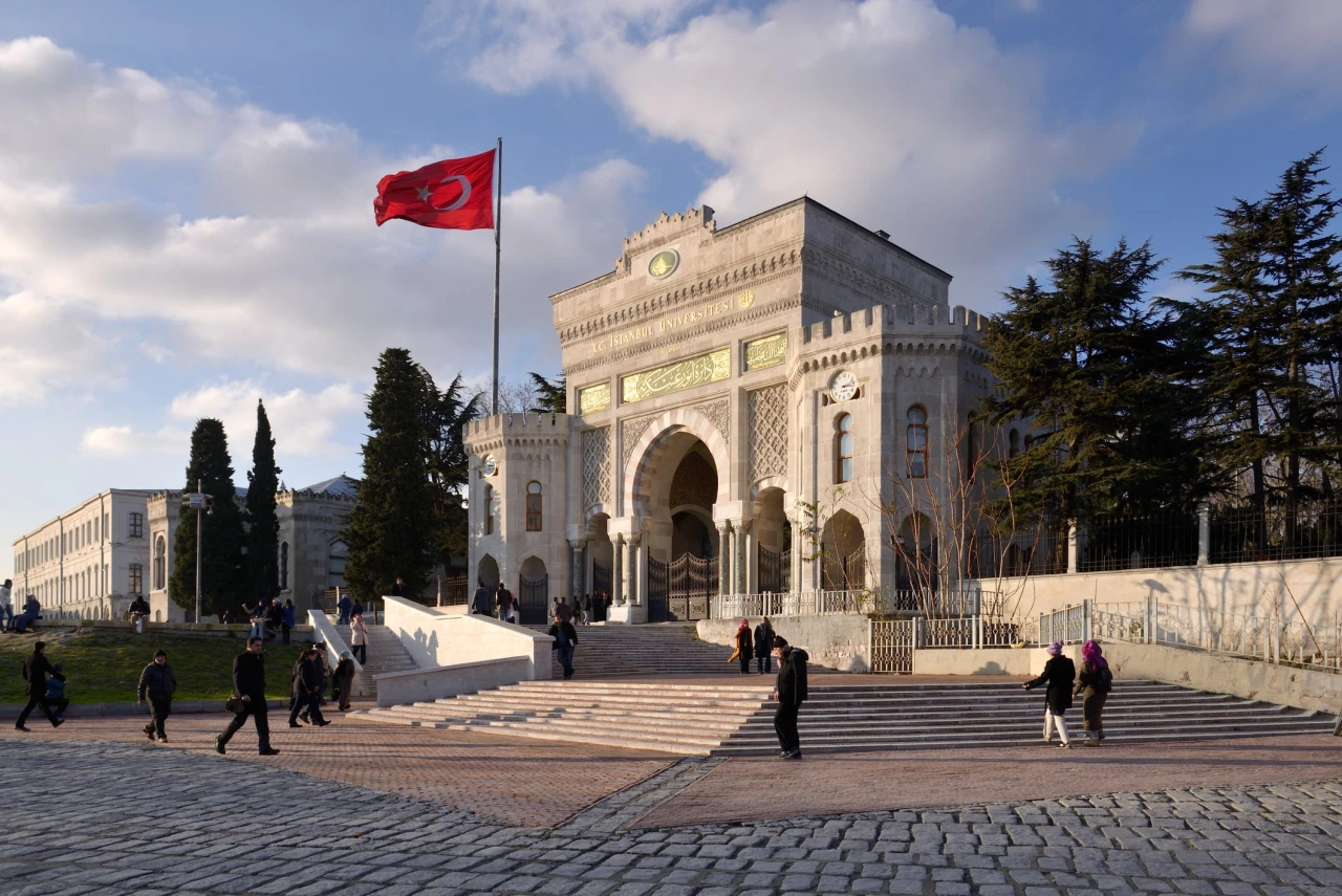 Mezuniyet öncesi dua edecekler!