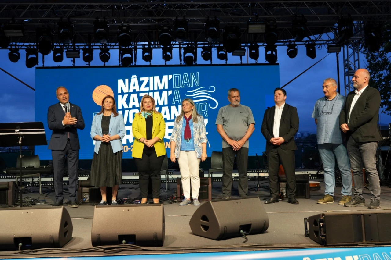 Kadıköy'de  Karadeniz şarkıları yankılandı