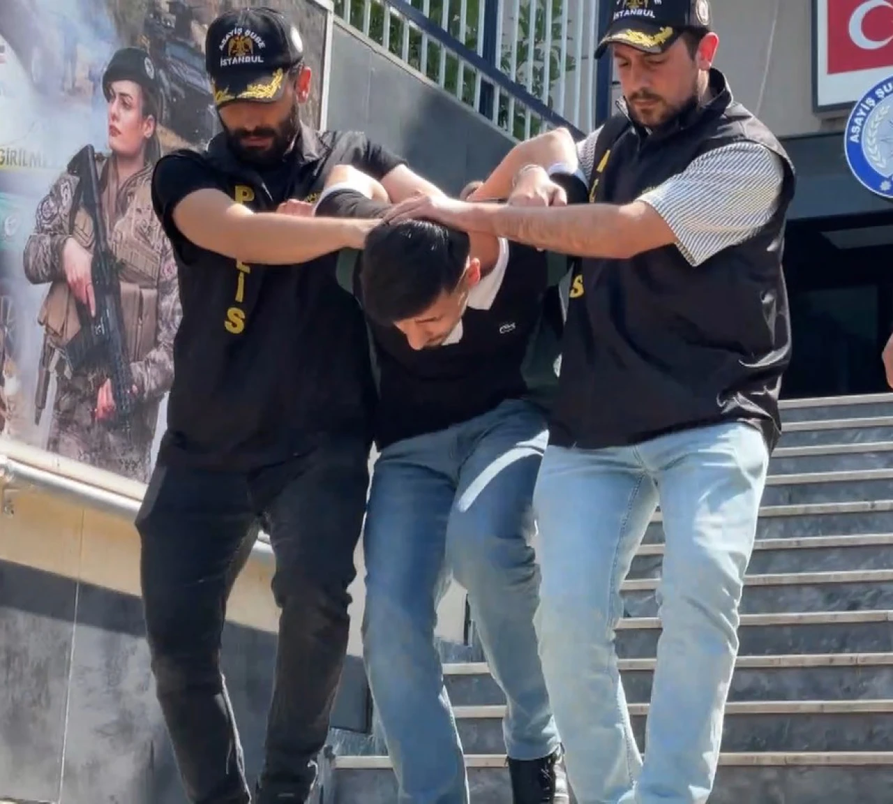 Haraç çetesi Beşiktaş'ta yakayı ele verdi