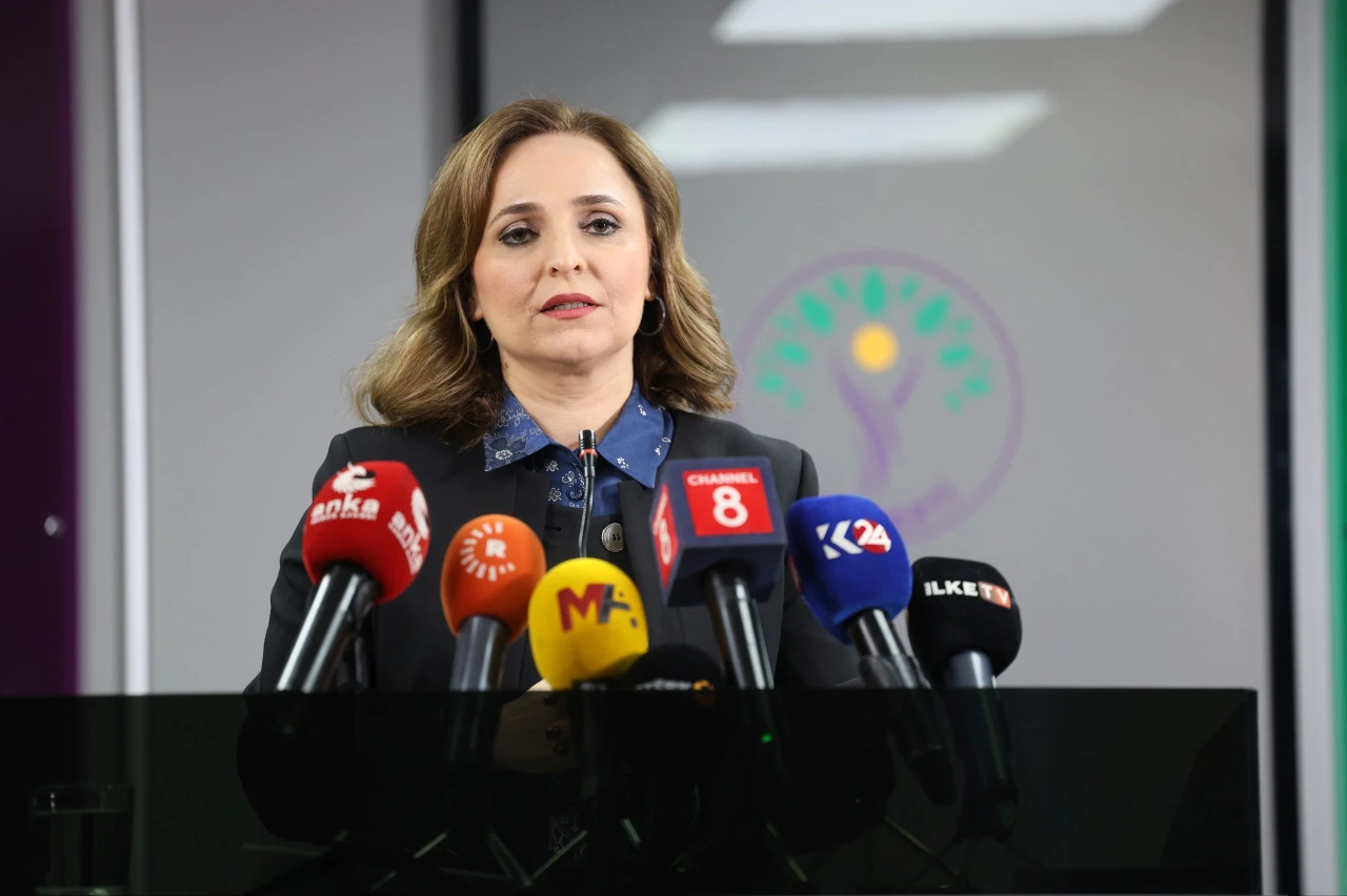 Dilimiz son  derece açık