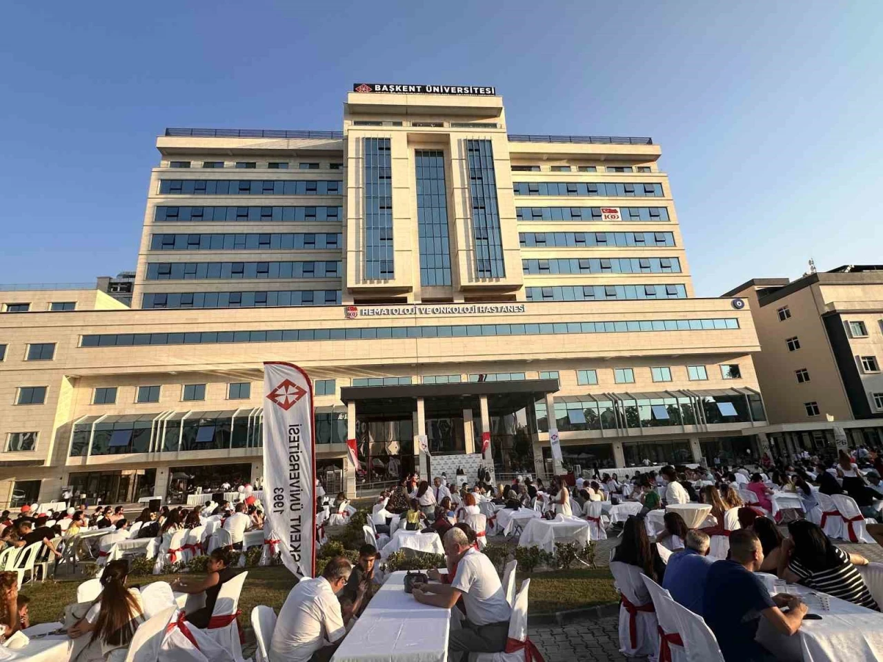 Müşteri değil öğrenciyiz!