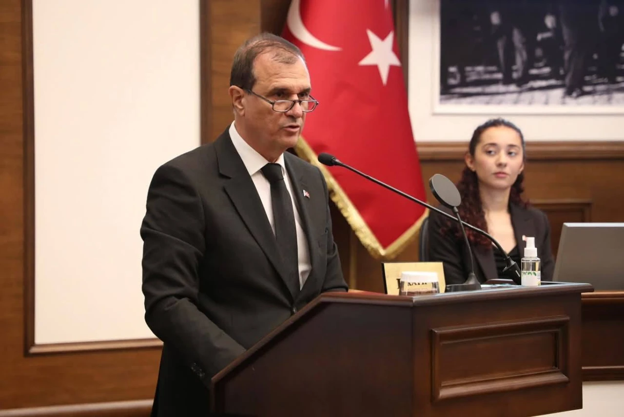 Büyükçekmece'de yeni başkan Hakan Çebi